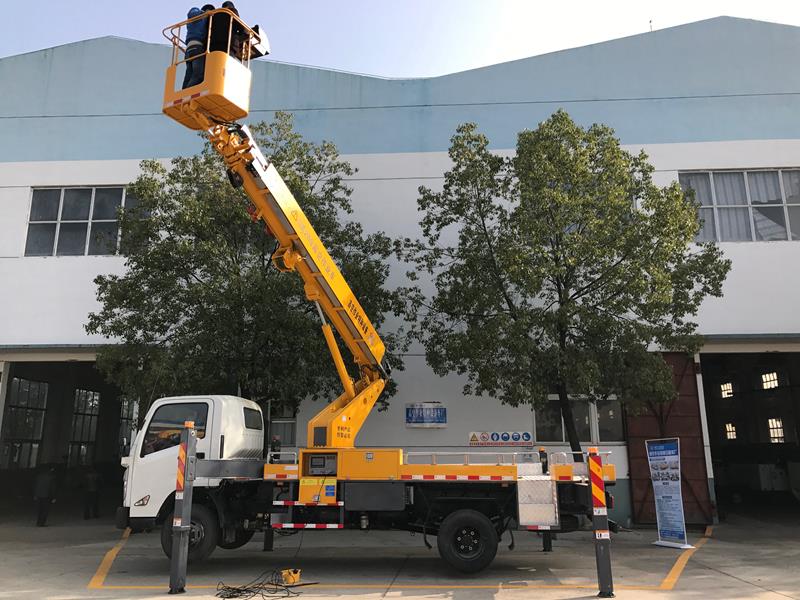 江鈴20米高空作業(yè)車(chē)
