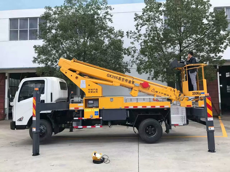 國五江鈴伸縮臂高空作業(yè)車(chē)(20米)