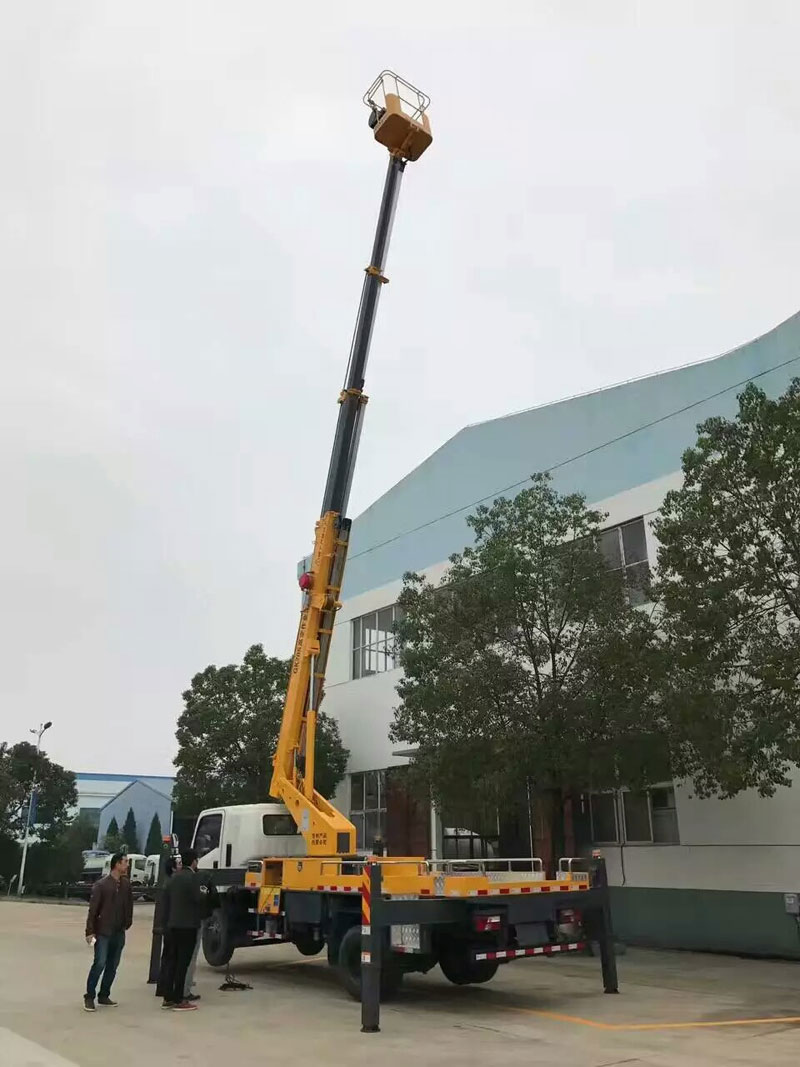 國五江鈴伸縮臂高空作業(yè)車(chē)(20米)