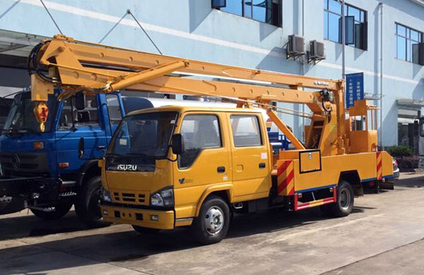 慶鈴16米折臂式高空作業(yè)車(chē)