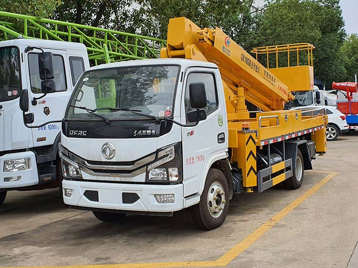 國六東風(fēng)18米藍牌路燈維修安裝車(chē)