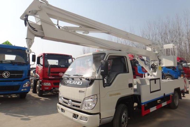 福田時(shí)代12米高空作業(yè)車(chē)