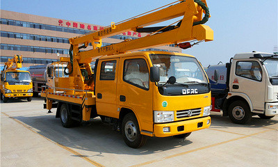 行駛中的高空作業(yè)車(chē)需要注意哪些？