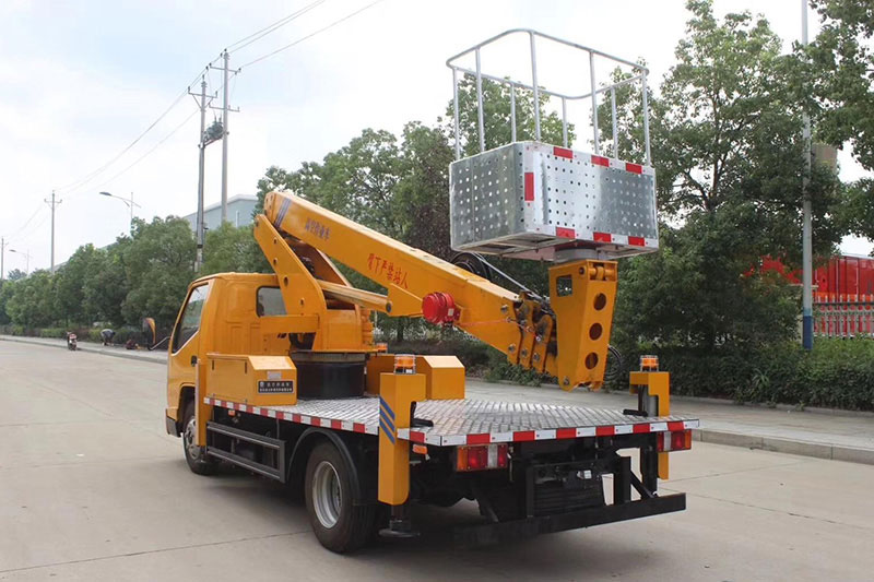 國六江鈴21米藍牌高空作業(yè)車(chē)
