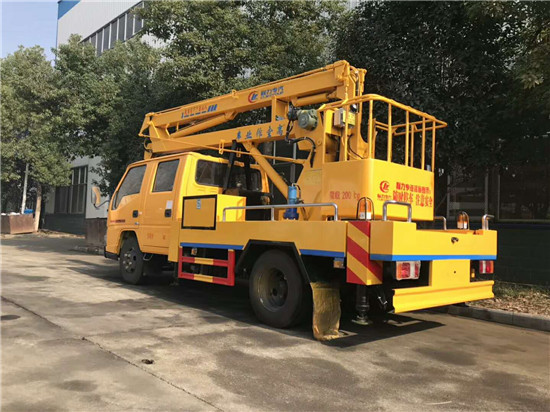 江鈴12米藍牌高空作業(yè)車(chē)，市區暢通無(wú)阻