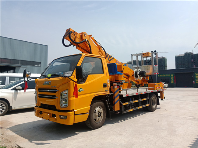 國六江鈴藍牌17.2米伸縮臂高空作業(yè)車(chē)