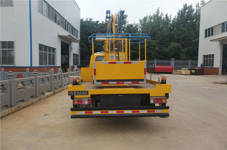 高空作業(yè)車(chē)液壓油更換時(shí)間及方法