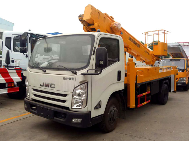 江鈴凱銳20米伸縮臂式高空作業(yè)車(chē)