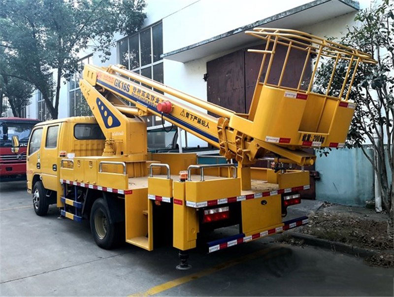 雙排座16米伸縮臂高空作業(yè)車(chē)出發(fā)了