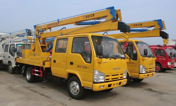 直臂高空作業(yè)車(chē)和折疊式高空作業(yè)車(chē)哪款更好
