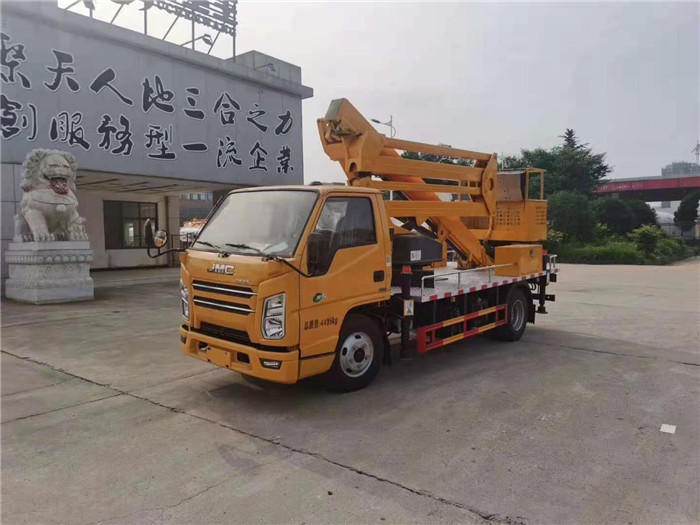 高空作業(yè)車(chē)折疊臂式與直臂式哪個(gè)更好