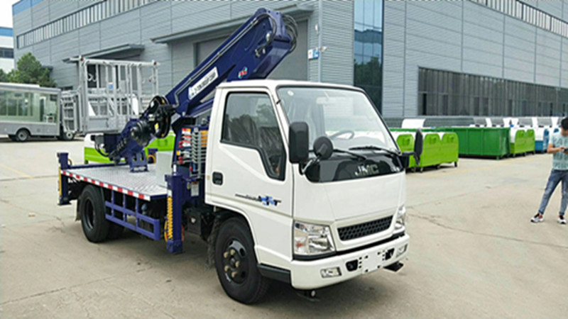 直臂高空作業(yè)車(chē)和折疊式高空作業(yè)車(chē)哪款更好
