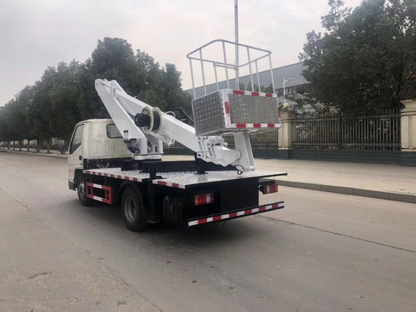 國六17.5米藍牌直臂高空作業(yè)車(chē)