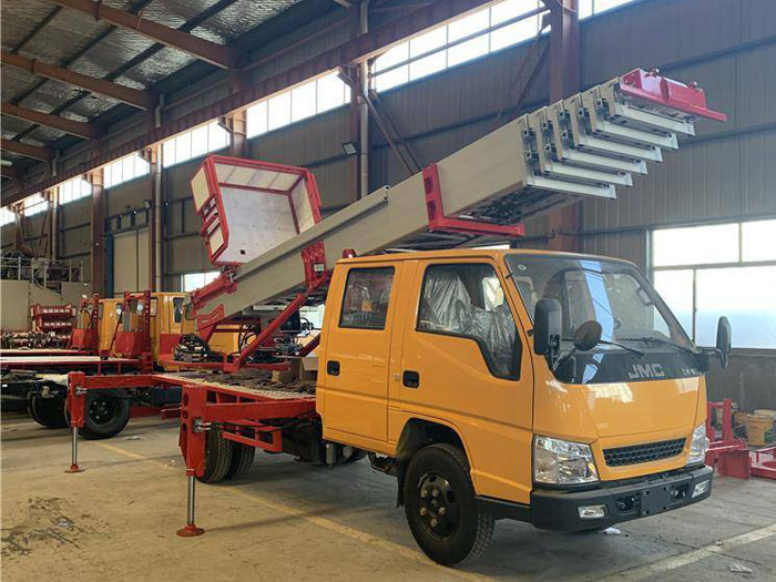 國六云梯高空車(chē)-江鈴上料云梯車(chē)