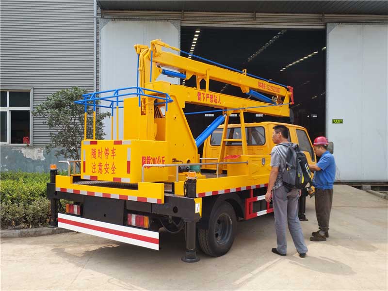 江鈴12米高空作業(yè)車(chē)
