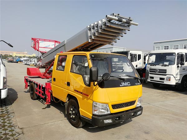 28米高空云梯作業(yè)車(chē)圖片展