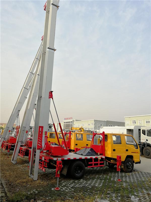 28米高空云梯作業(yè)車(chē)圖片展