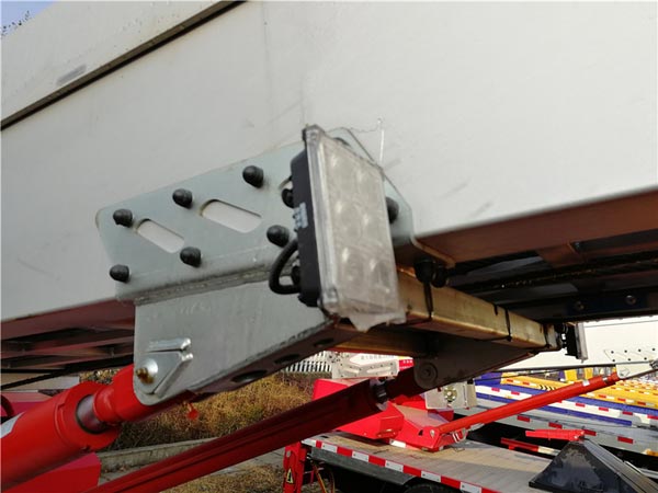 28米高空云梯作業(yè)車(chē)圖片展