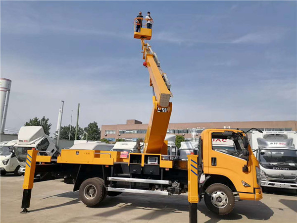 國六江鈴22米伸縮臂高空作業(yè)車(chē)發(fā)車(chē)