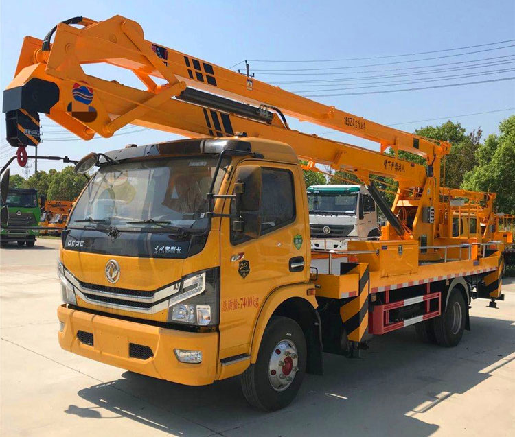 國六大多利卡單排18米高空作業(yè)車(chē)