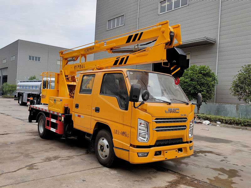 江鈴13米藍牌高空作業(yè)車(chē)