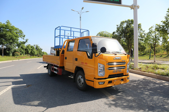 國六江鈴順達8米升降式高空作業(yè)車(chē)配置