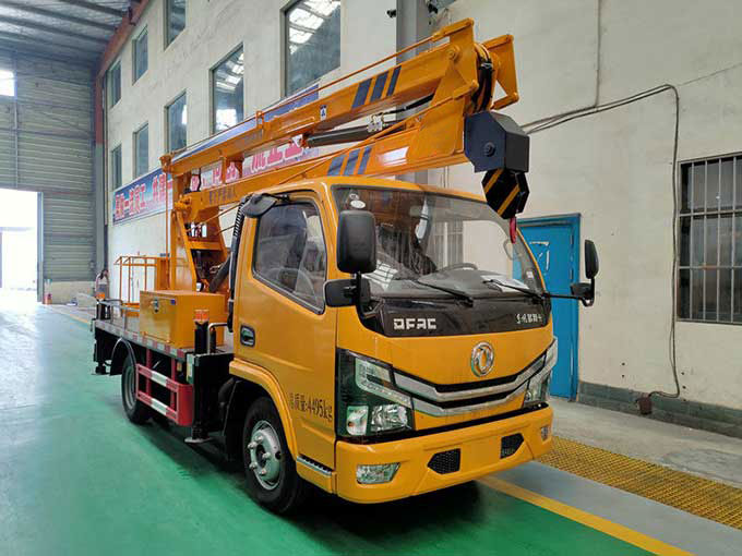 東風(fēng)多利卡13.5米藍牌高空作業(yè)車(chē)