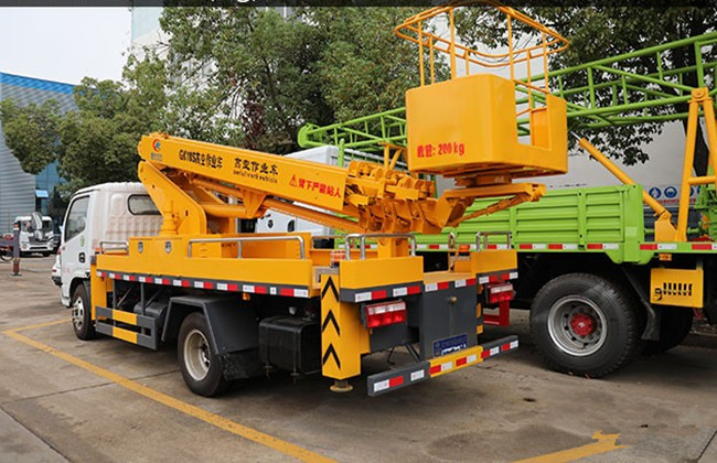 國六東風(fēng)18米直臂式高空作業(yè)車(chē)