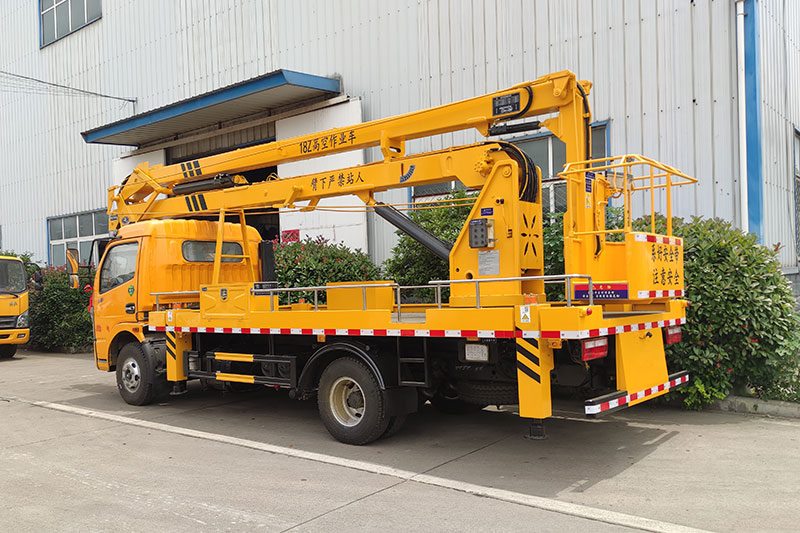 東風(fēng)多利卡16米-18米高空作業(yè)車(chē)