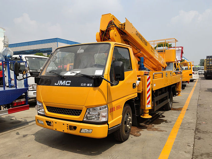 江鈴直臂18米高空作業(yè)車(chē)