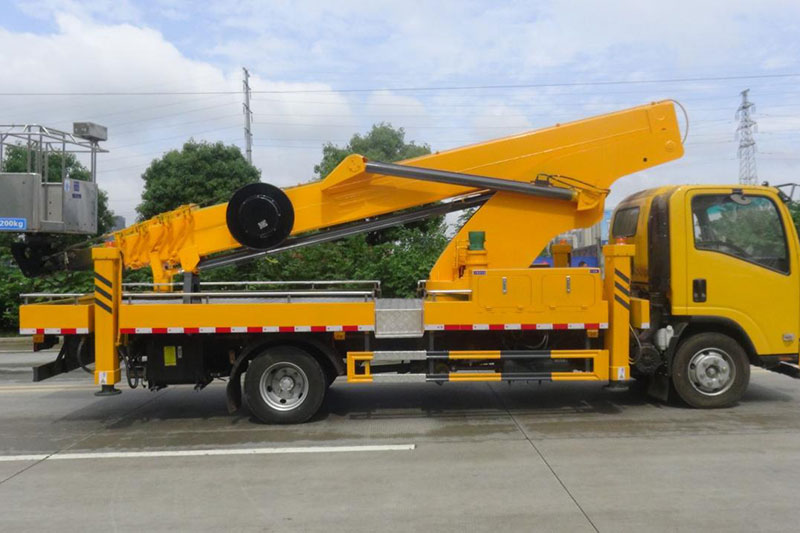 五十鈴25米-32米伸縮臂高空作業(yè)車(chē)