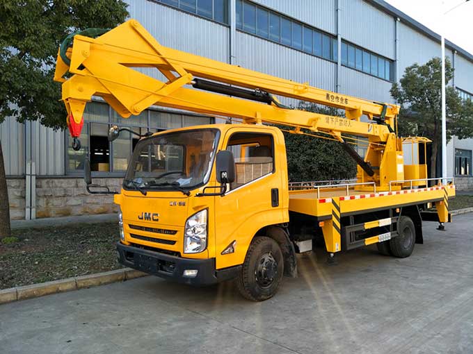 18米折臂高空作業(yè)車(chē)一輛多少錢(qián)