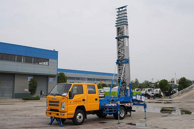 藍牌江鈴32米云梯車(chē)