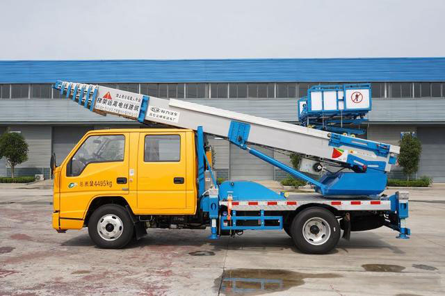 藍牌江鈴32米云梯車(chē)