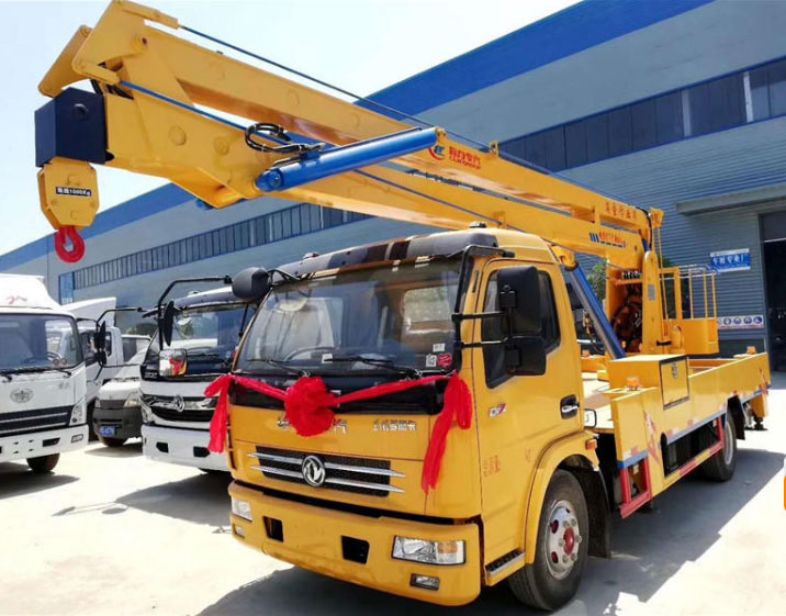 18米的東風(fēng)多利卡高空作業(yè)車(chē)