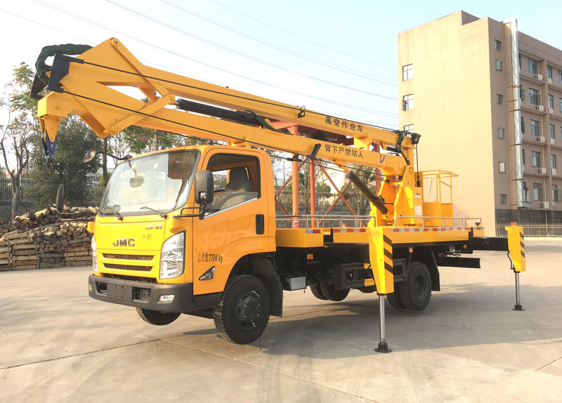 18米折臂高空作業(yè)車(chē)一輛多少錢(qián)