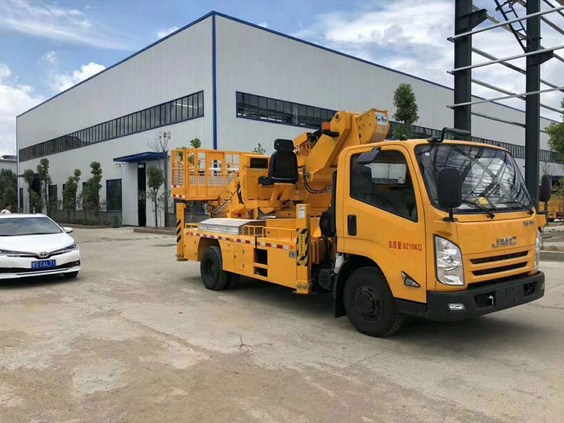 江鈴凱銳20米高空作業(yè)車(chē)