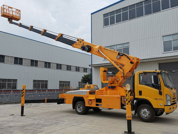 32米伸縮臂高空作業(yè)車(chē)