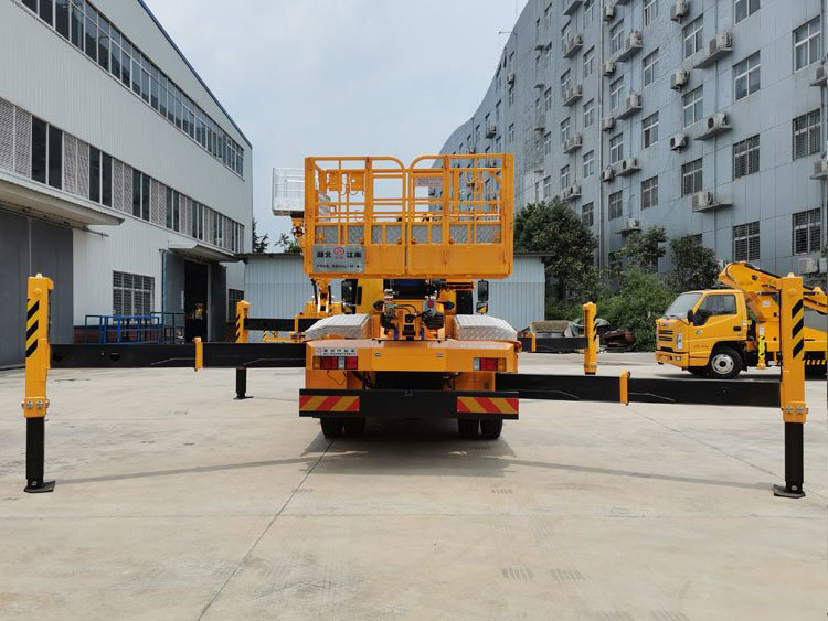 32米伸縮臂高空作業(yè)車(chē)