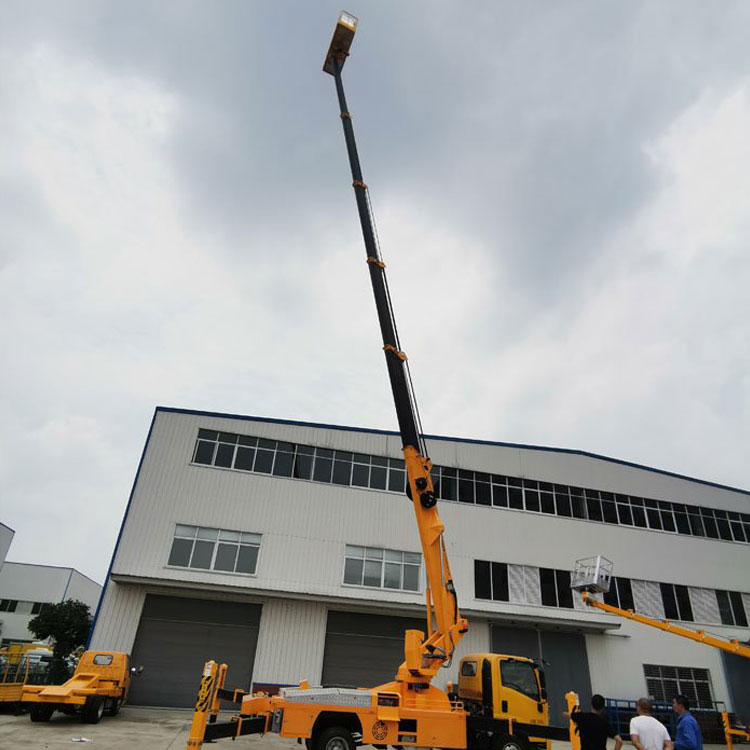 32米伸縮臂高空作業(yè)車(chē)