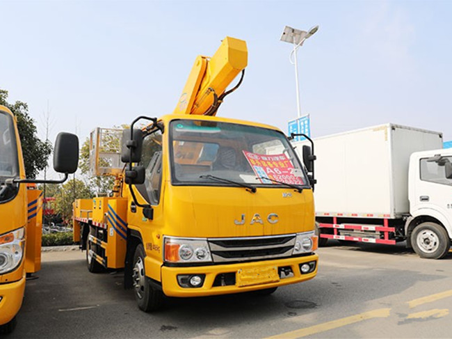藍牌國六江淮康鈴21米直臂高空作業(yè)車(chē)