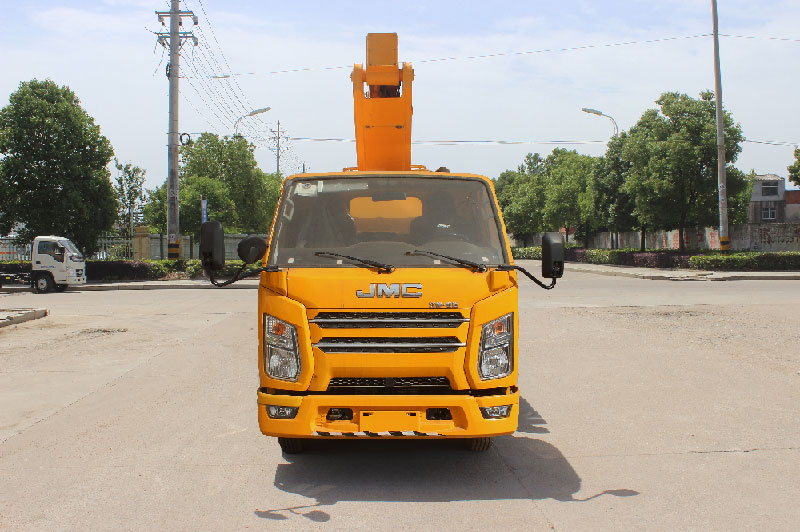 藍牌江鈴直臂伸縮式21米高空作業(yè)車(chē)