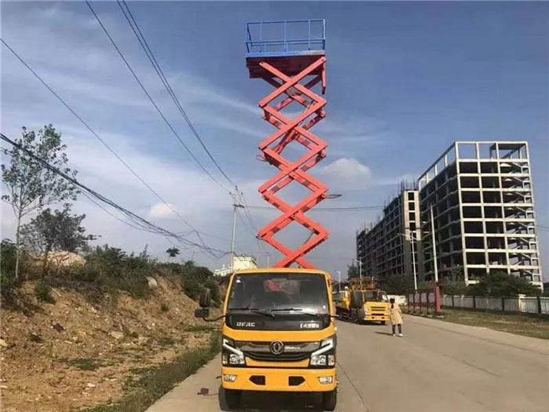 程力威高空作業(yè)車(chē)