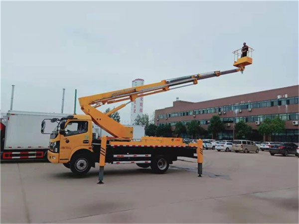 國六東風(fēng)22米高空作業(yè)車(chē)廠(chǎng)家