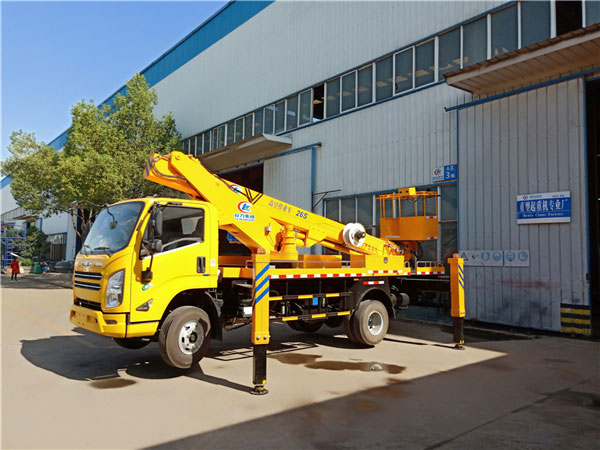江鈴國六26米伸縮臂高空作業(yè)車(chē)