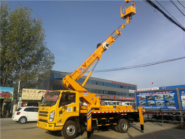江鈴國六26米伸縮臂高空作業(yè)車(chē)