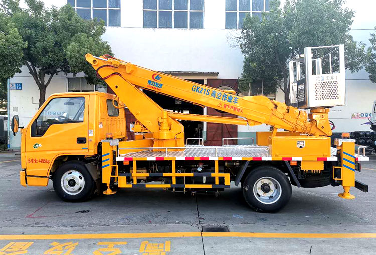 江鈴國六伸縮臂21米高空作業(yè)車(chē)