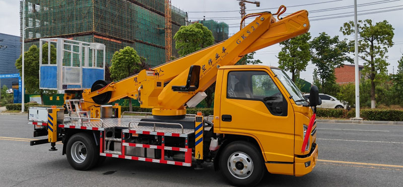 23米高空作業(yè)車(chē)