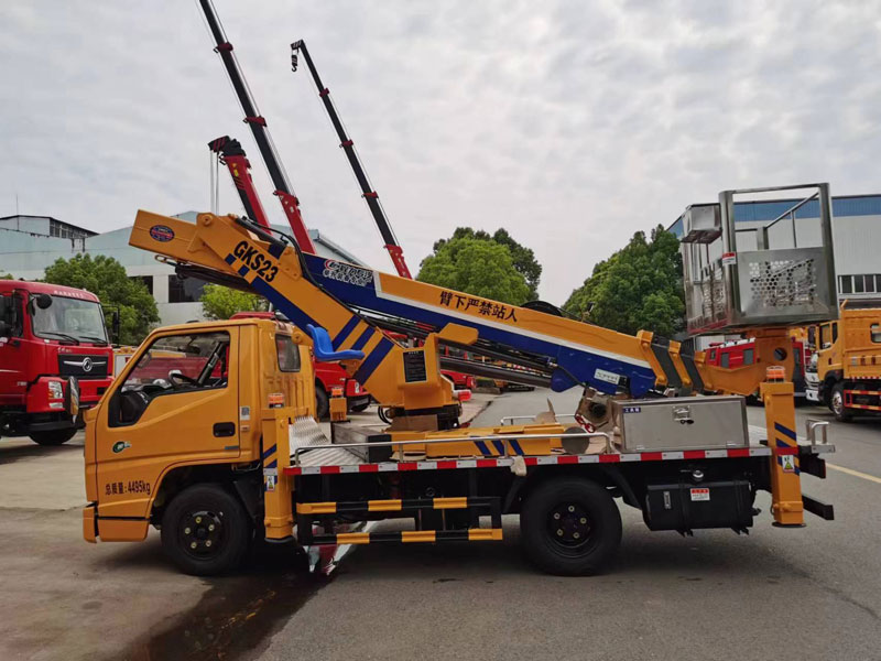 23米江鈴藍牌直臂伸縮式高空工作車(chē)-CL5042JGKA6DS