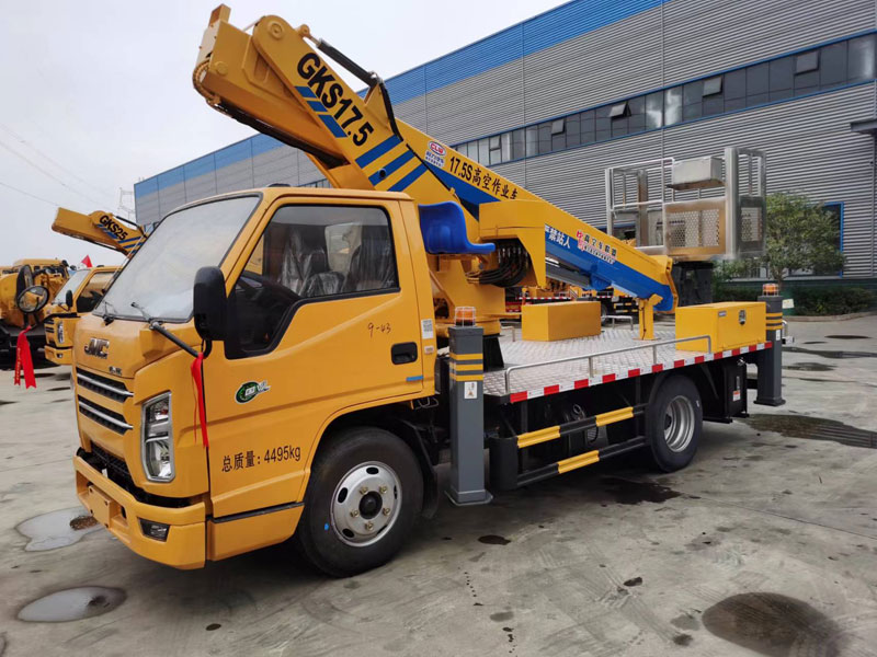 國六江鈴藍牌17.5米直臂伸縮式高空作業(yè)車(chē)